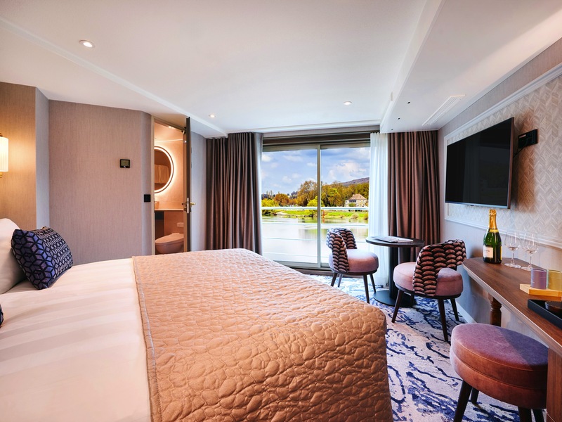 Junior Suite Diamond Deck